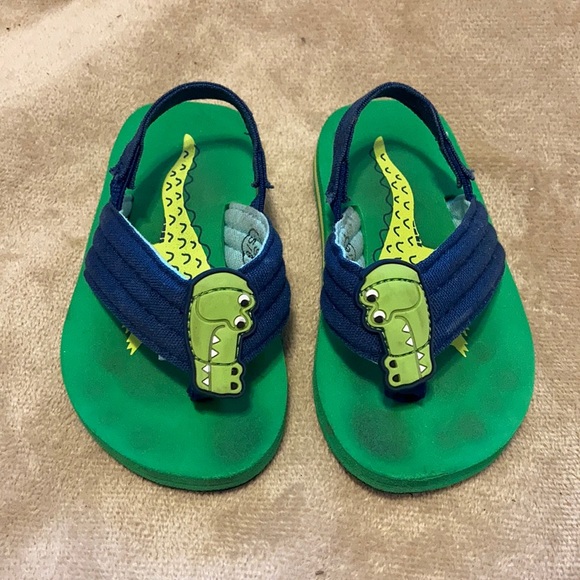 Cat and Jack flip flops boys size 5/6 - Picture 2 of 7